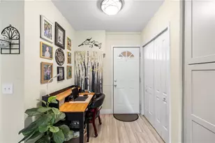 7001 Twelve Oaks Blvd, Tampa, FL 33634 - Photo 9