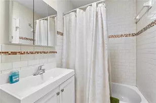 7001 Twelve Oaks Blvd, Tampa, FL 33634 - Photo 13