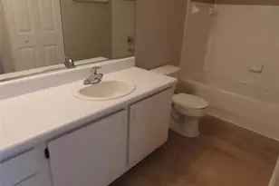 5608 Pinnacle Heights Cir, Tampa, FL 33624 - Photo 9