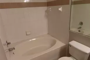 5608 Pinnacle Heights Cir, Tampa, FL 33624 - Photo 11