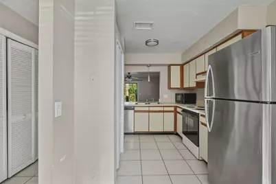 16545 Brigadoon Drive, Tampa, FL 33618 - Photo 5