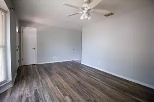 10760 62nd Ave, Seminole, FL 33772 - Photo 5
