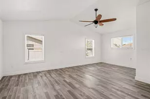 822 Diane Cir, Englewood, FL 34223 - Photo 15