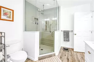 201 35th Ave NE, Saint Petersburg, FL 33704 - Photo 21