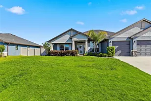 13234 Summerfield Way, Dade City, FL 33525 - Photo 3