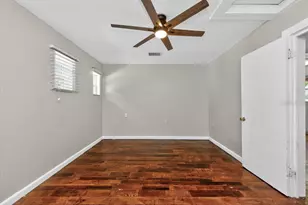 5818 39th St N, Saint Petersburg, FL 33714 - Photo 13