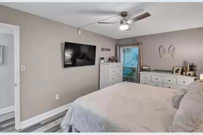 661 Poinsettia Avenue #104, Clearwater Beach, FL 33767 - Photo 15