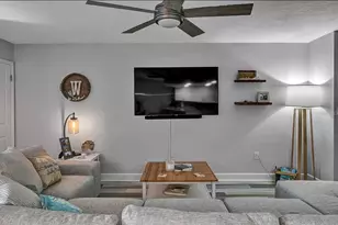 661 Poinsettia Ave, Clearwater Beach, FL 33767 - Photo 5