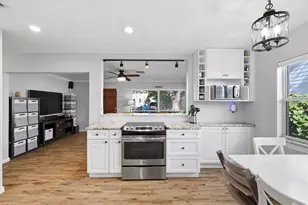 3021 10th St N, Saint Petersburg, FL 33704 - Photo 15