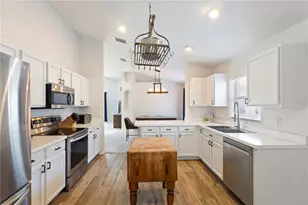 3204 Prairie Iris Dr, Land O Lakes, FL 34638 - Photo 11