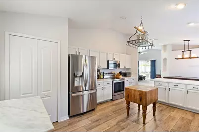 3204 Prairie Iris Drive, Land O Lakes, FL 34638 - Photo 9