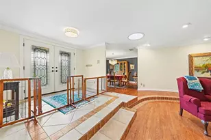 1009 Morfield Ln, Brandon, FL 33511 - Photo 5