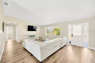 721 Eagle Ln, Apollo Beach, FL 33572 - Photo 7