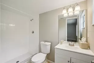 105 Lotus Cir, Safety Harbor, FL 34695 - Photo 19