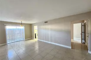 7602 Powhatan Ave W, Tampa, FL 33615 - Photo 3