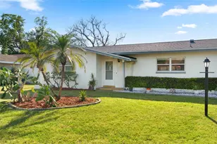 1768 Harbor Cir E, Largo, FL 33770 - Photo 33