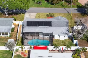 1768 Harbor Cir E, Largo, FL 33770 - Photo 29