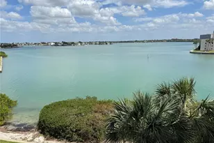 7979 Sailboat Key Blvd S, South Pasadena, FL 33707 - Photo 1