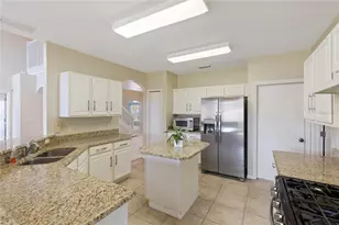 1318 Hatcher Loop Dr, Brandon, FL 33511 - Photo 11