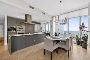 175 1st St S, Saint Petersburg, FL 33701 - Photo 9