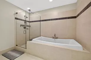 175 1st St S, Saint Petersburg, FL 33701 - Photo 23