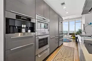 175 1st St S, Saint Petersburg, FL 33701 - Photo 13