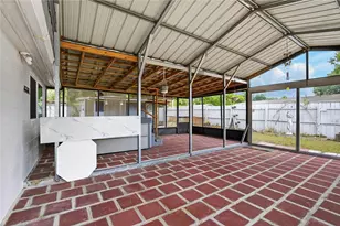 10101 Mariposa Pl, Tampa, FL 33619 - Photo 37