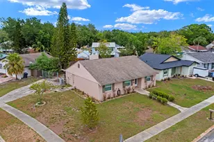 3029 Cedaridge Dr, Tampa, FL 33618 - Photo 27