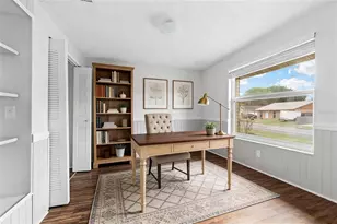 3029 Cedaridge Dr, Tampa, FL 33618 - Photo 17