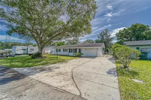 39093 Citadel Cir, Zephyrhills, FL 33542 - Photo 23