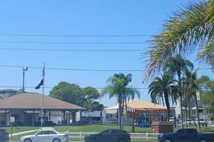 18213 Gulf Blvd, Redington Shores, FL 33708 - Photo 27