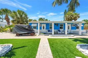 6892 Gulf Winds Dr, Saint Pete Beach, FL 33706 - Photo 3