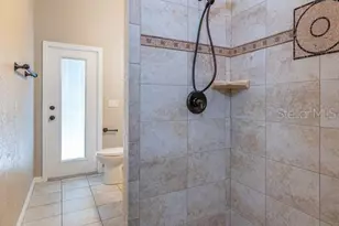 3902 Hidden Spring Pl, Valrico, FL 33596 - Photo 9