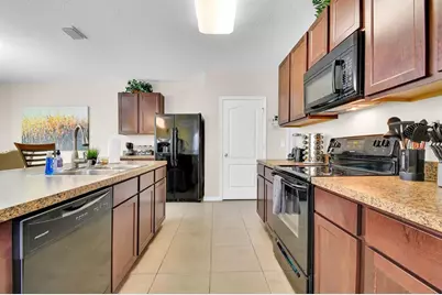 10108 Hawk Storm Avenue, Tampa, FL 33610 - Photo 9