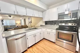 12041 Hoosier Ct, Hudson, FL 34667 - Photo 9