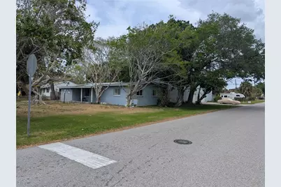 7001 & 7011 Hibiscus Avenue S, South Pasadena, FL 33707 - Photo 3