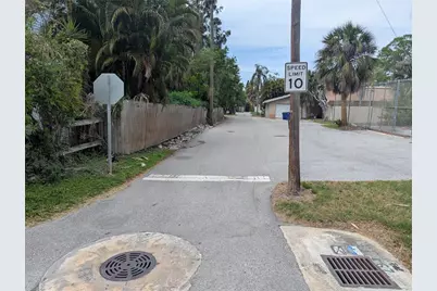 7001 & 7011 Hibiscus Avenue S, South Pasadena, FL 33707 - Photo 5