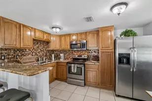 9406 W Flora St, Tampa, FL 33615 - Photo 63