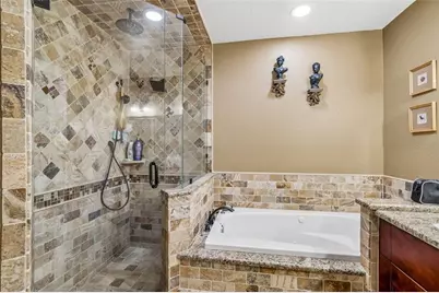 9406 W Flora Street, Tampa, FL 33615 - Photo 29