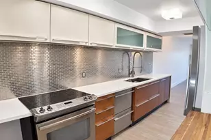 3700 S Osprey Ave, Sarasota, FL 34239 - Photo 13