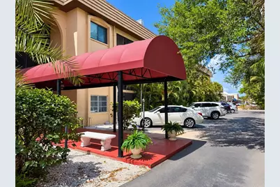 3700 S Osprey Avenue #205, Sarasota, FL 34239 - Photo 1