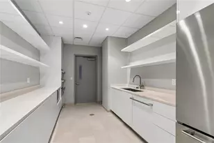 400 Central Ave, Saint Petersburg, FL 33701 - Photo 55