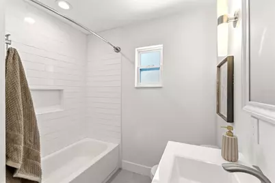 4610 S Shamrock Road, Tampa, FL 33611 - Photo 23