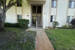 112 Cypress Ct, Oldsmar, FL 34677 - Photo 1