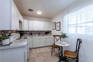 2542 W Hiawatha St, Tampa, FL 33614 - Photo 3