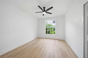 7084 Prosperity Cir, Sarasota, FL 34238 - Photo 17