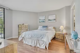 690 Island Way, Clearwater Beach, FL 33767 - Photo 17