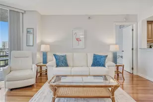 690 Island Way, Clearwater Beach, FL 33767 - Photo 13