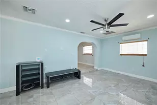 6804 N Hubert Ave, Tampa, FL 33614 - Photo 15