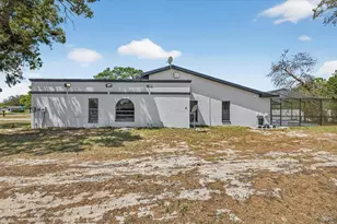 8169 Berkeley Manor Blvd, Spring Hill, FL 34606 - Photo 9